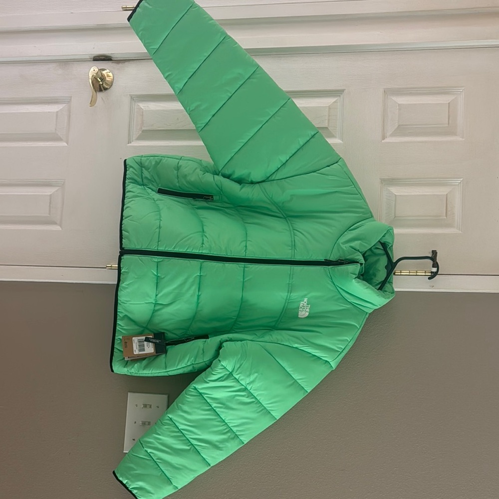 BNWT Women’s the north face puffer jacket green xxl RARE COLOR,  RELAXED FIT - Picture 2 of 7